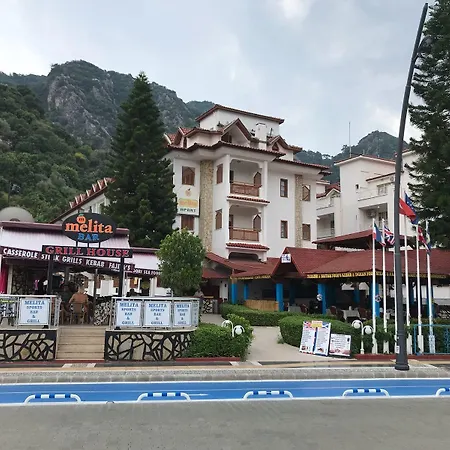 Melita Aparthotel 3*